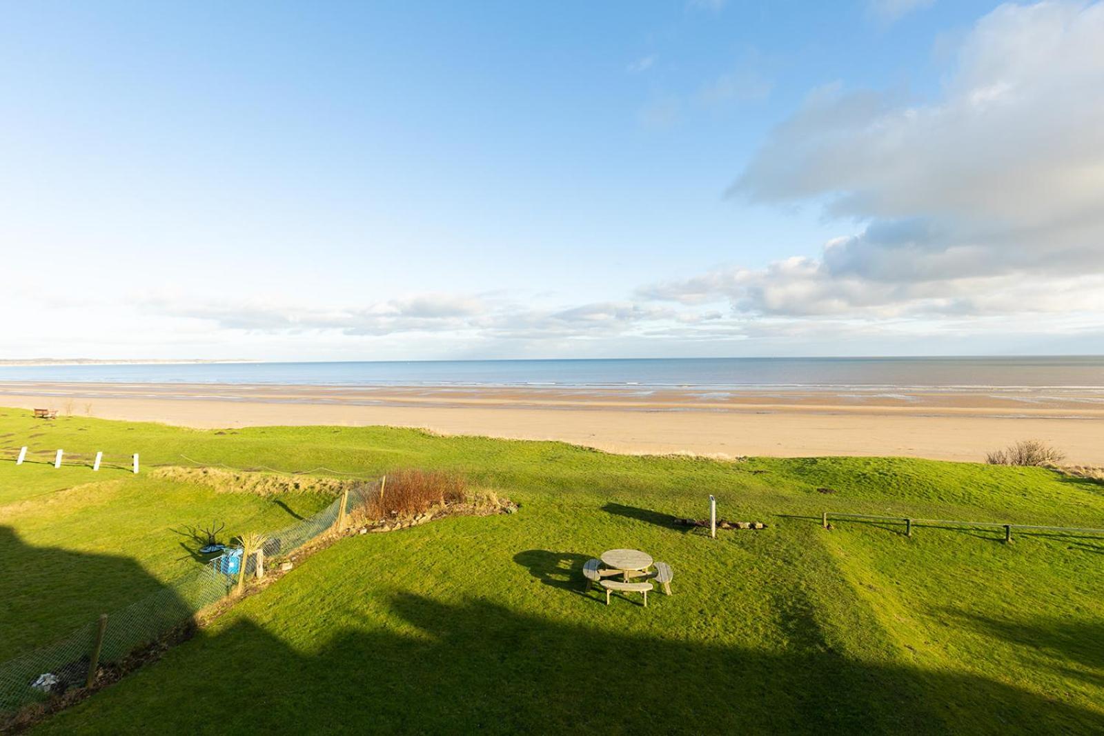 Beachfront Bliss: Bridlington Ground Floor Apartment Bessingby Exterior photo